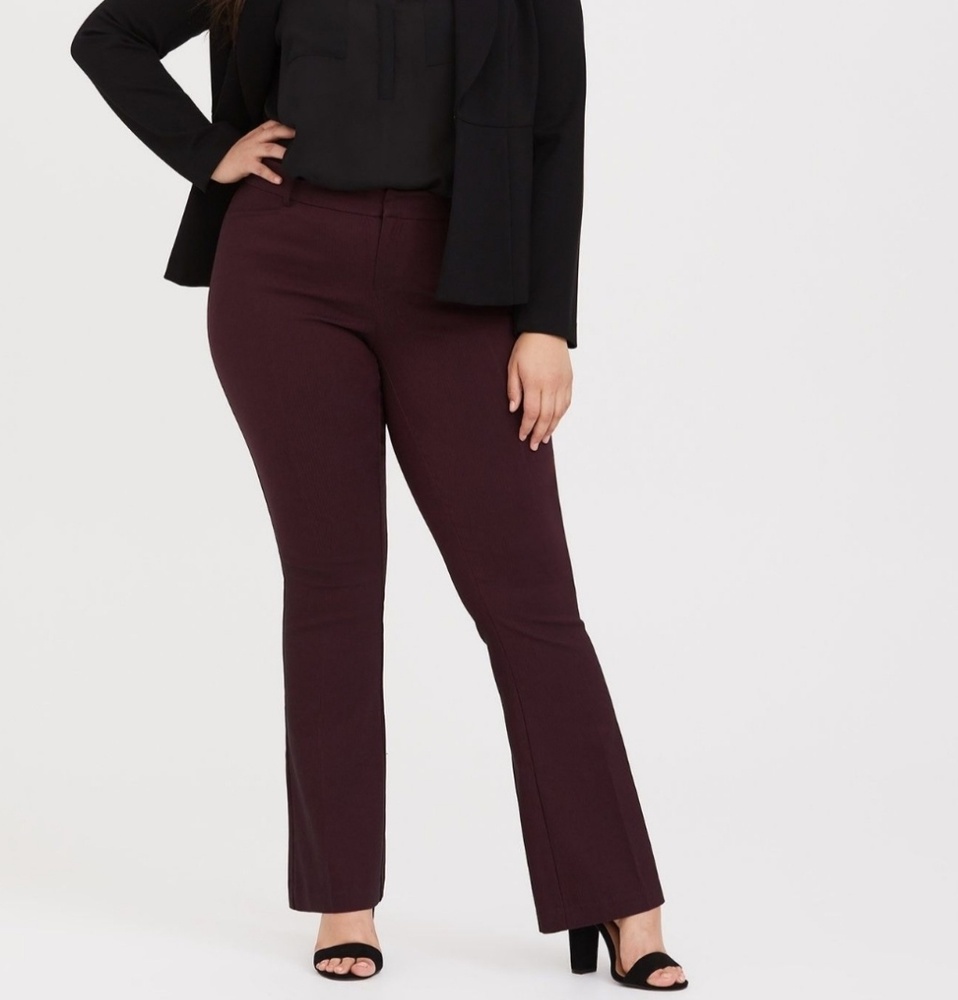 💥HP💥NWT  Torrid Deluxe Stretch Slim Flare Pants